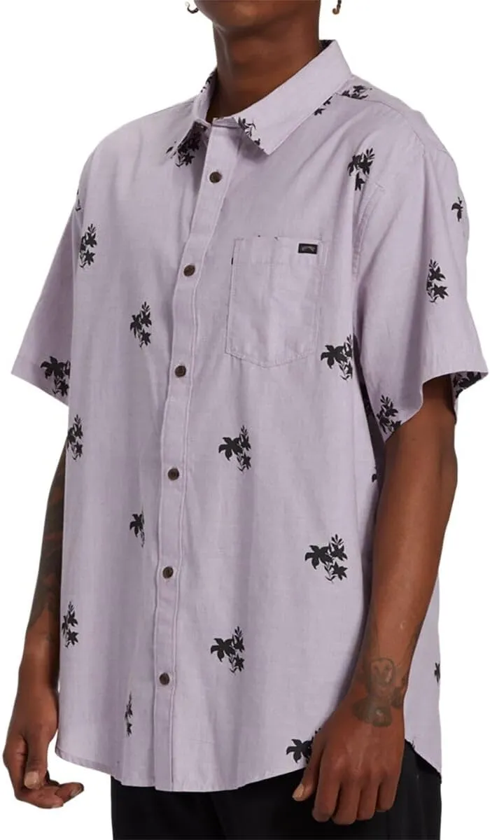 Billabong Men's Classic Sundays Woven Short Sleeve Shirt