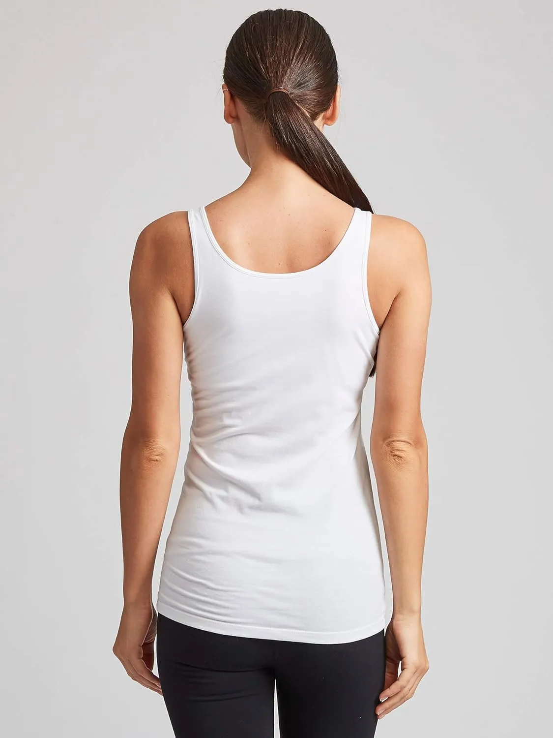 Kalon Women's 4-Pack Scoop Neck Tank Top Base Layer