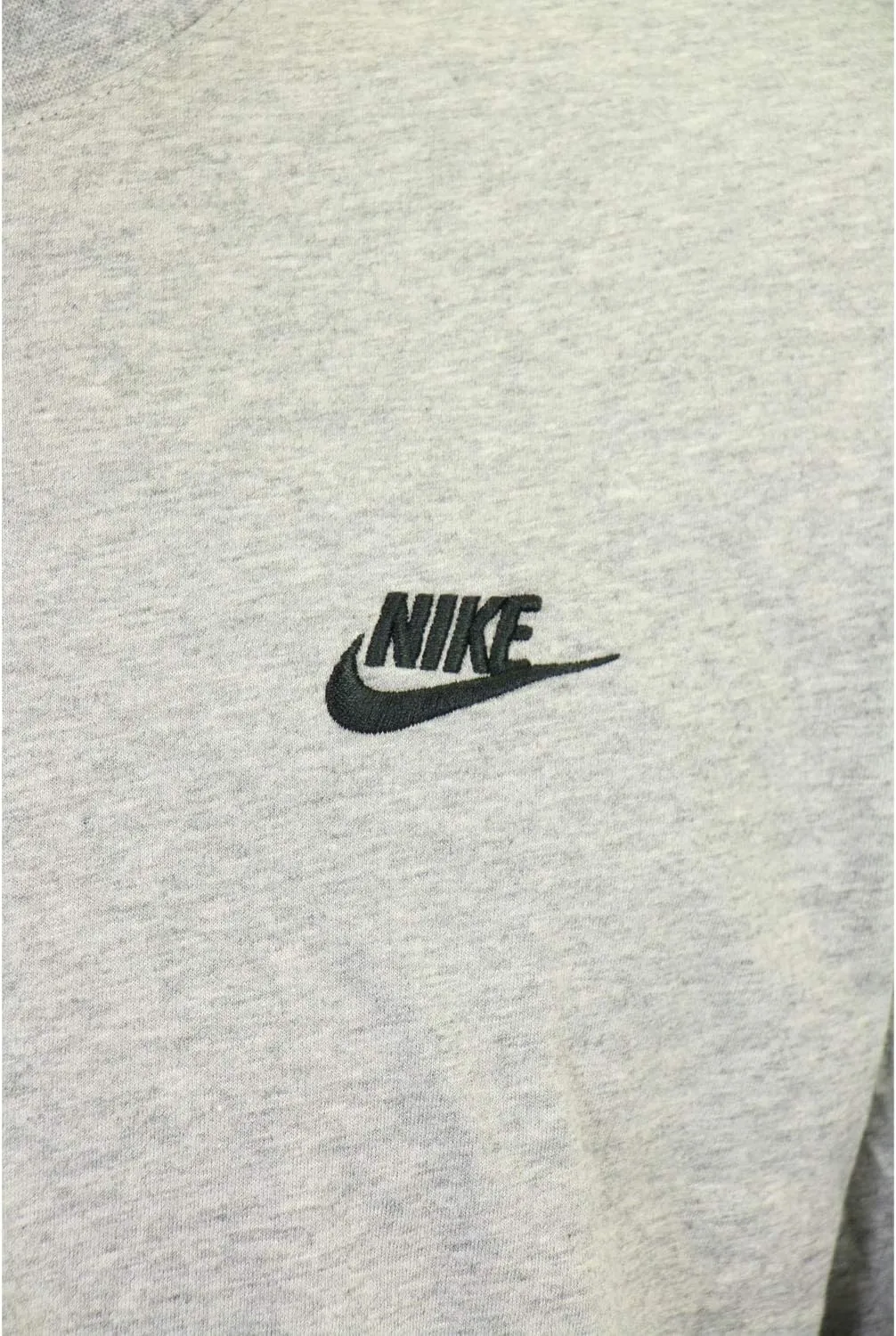 Nike Men's Sportswear Club Long-Sleeve T-Shirt