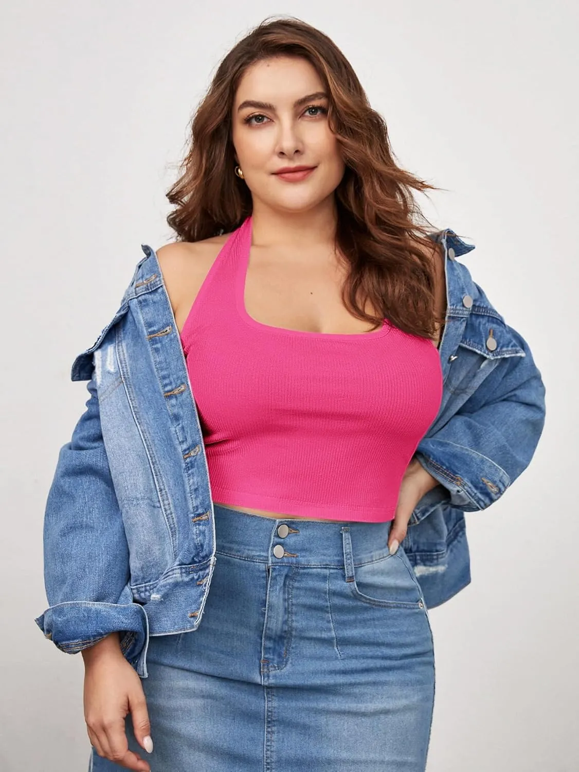 WDIRARA Women's Plus Size Sleeveless Backless Rib Knit Crop Halter Top