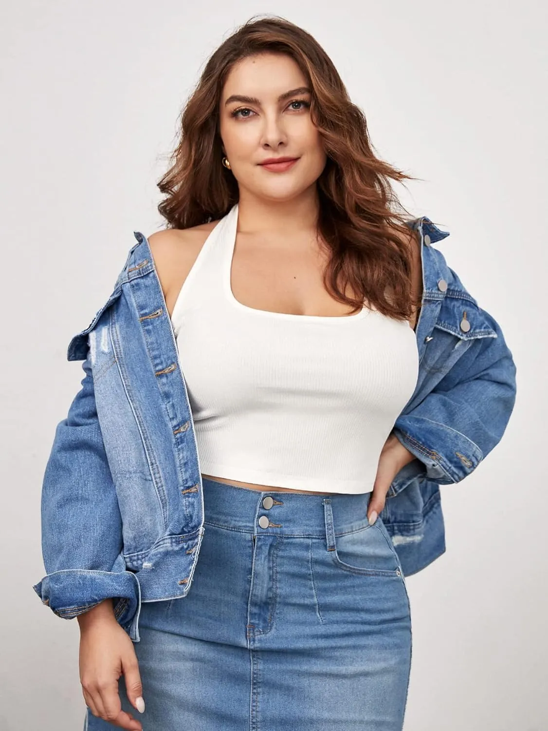 WDIRARA Women's Plus Size Sleeveless Backless Rib Knit Crop Halter Top