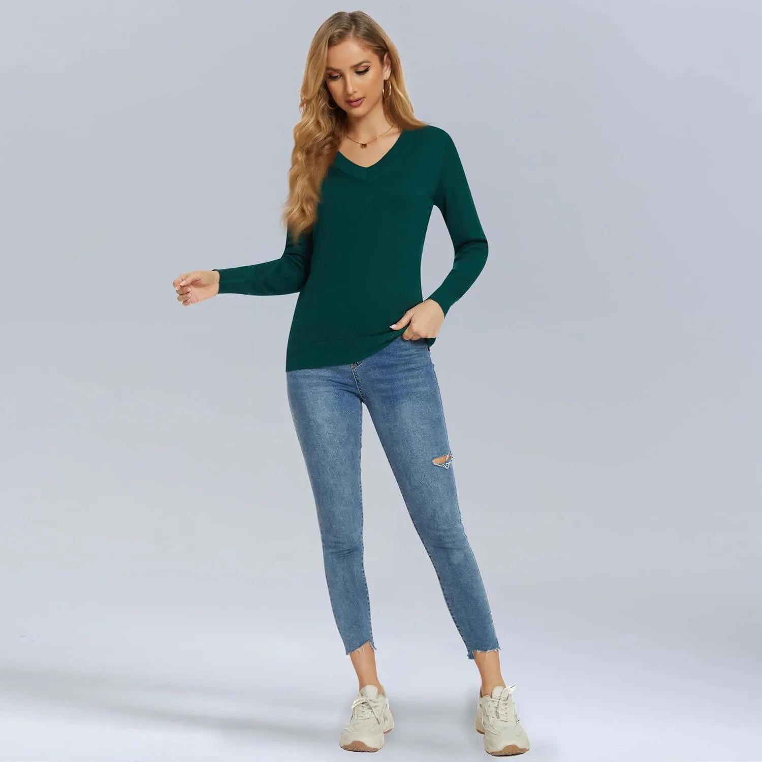 Women's Long-Sleeve Pullover Lightweight Soft V-Neck Casual Sweater Top